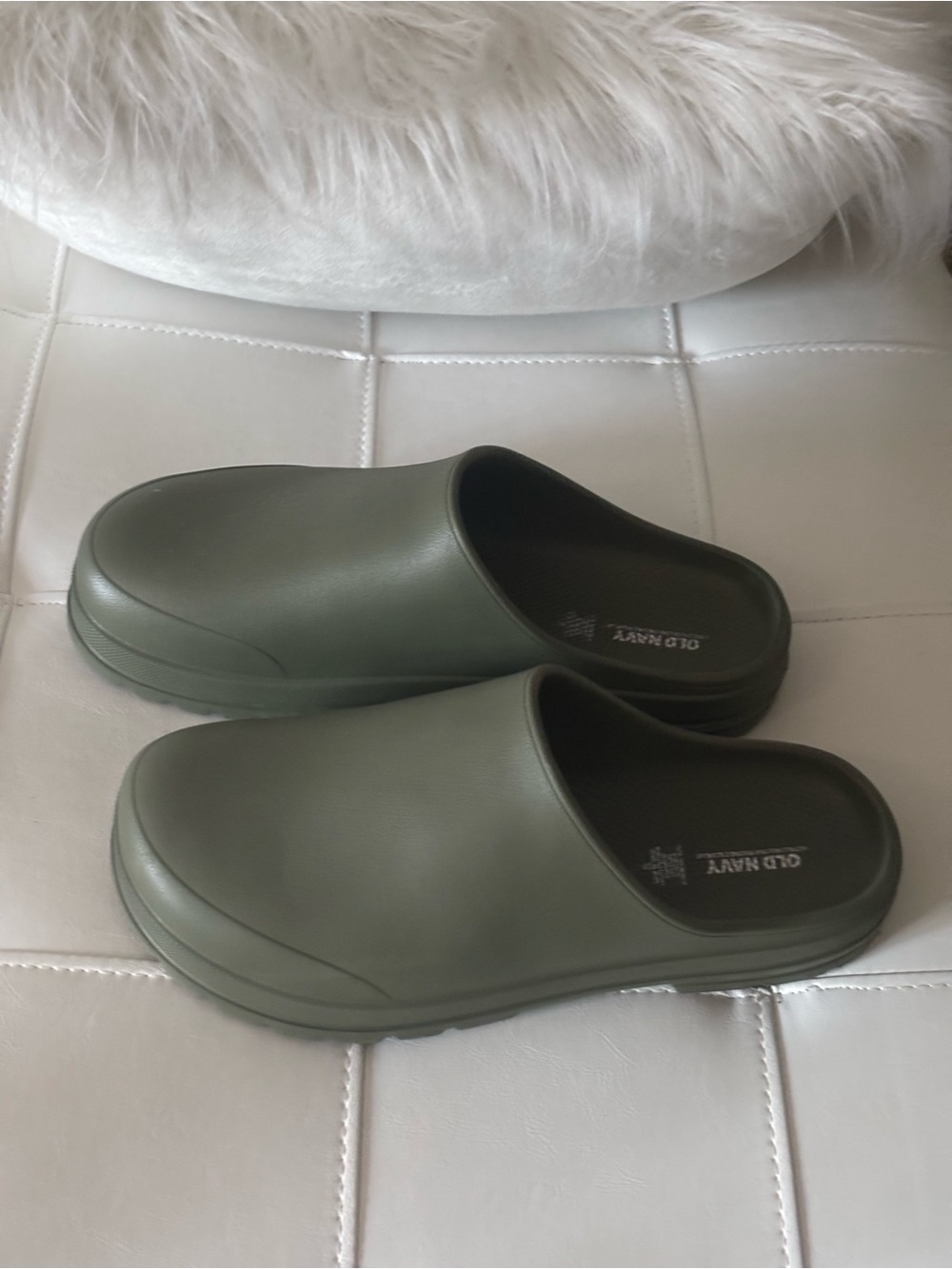 Old Navy Men's Olive Green Slip-On Clogs
